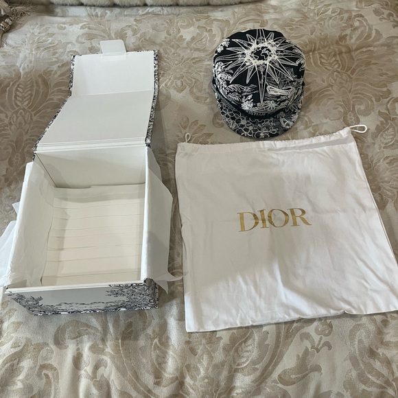 Dior Travel Cap blue/white size 57 (never worn) - Picture 4 of 9